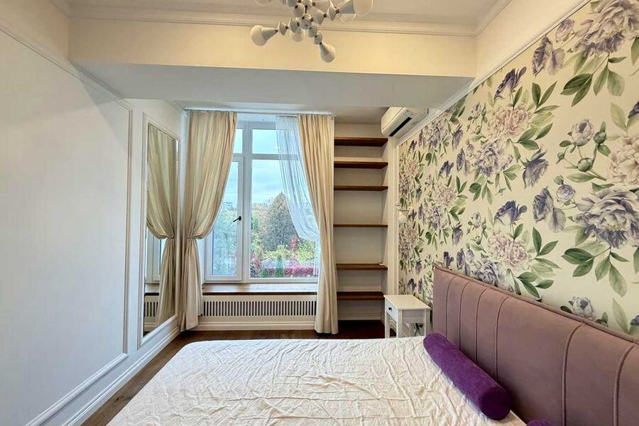 Продажа квартиры Харьков, Научная, 100м²