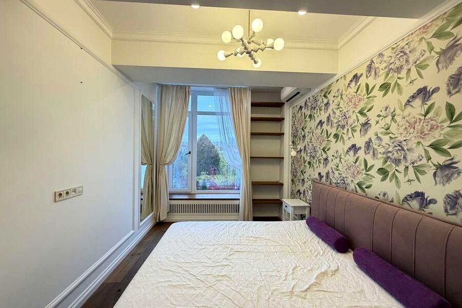 Продажа квартиры Харьков, Научная, 100м²