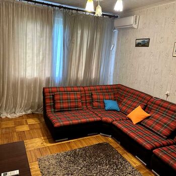 Продажа квартир - Харьков,  Валентиновская (Блюхера) ул.  42