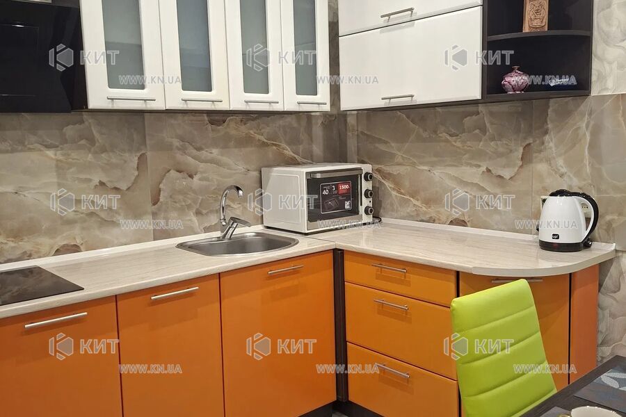 Продаж квартири Харків, ХТЗ, Рогань, 40м²