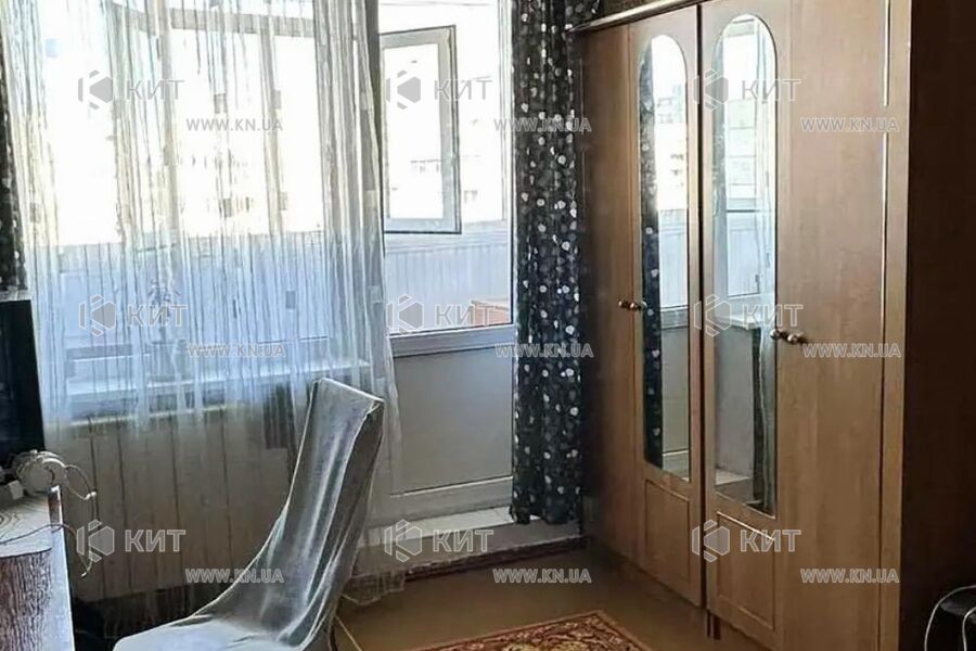 Продаж квартири Харків, ХТЗ, Рогань, 66м²
