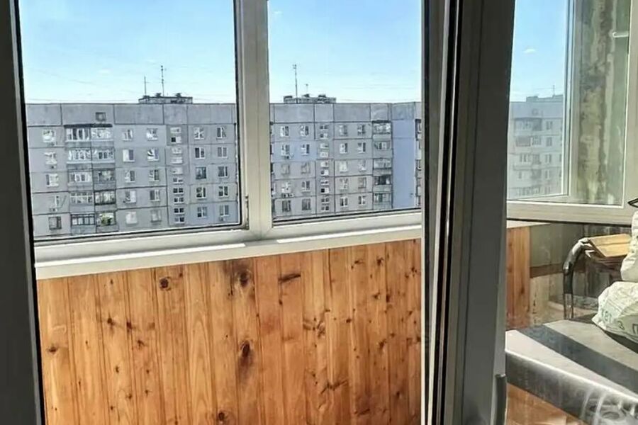 Продаж квартири Харків, ХТЗ, Рогань, 66м²