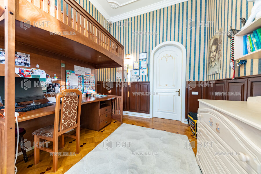 Продажа квартиры Харьков, Центр, 230м²