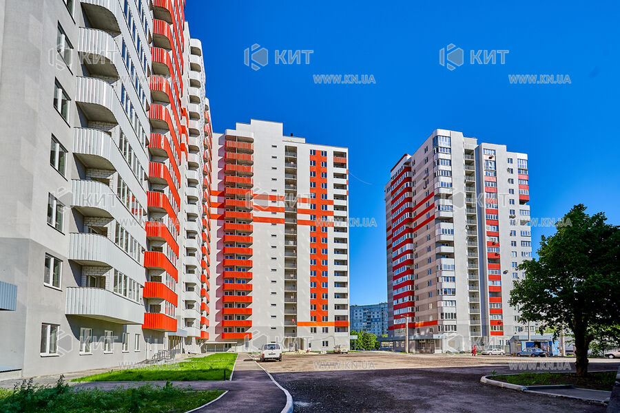 Продаж квартири Харків, Олексіївка, 76м²