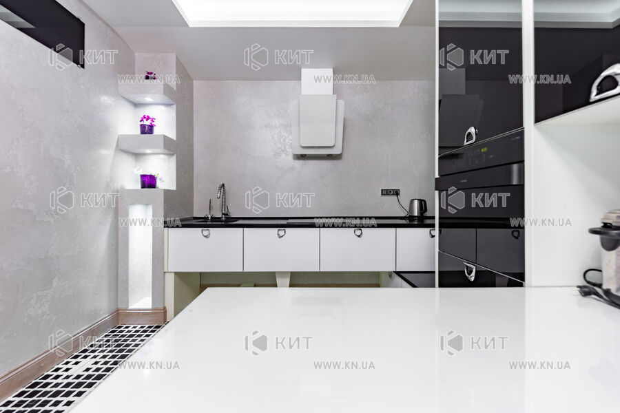 Продаж квартири Харків, Наукова, 92м²