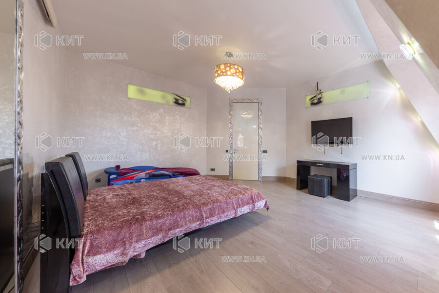 Продаж квартири Харків, Наукова, 92м²