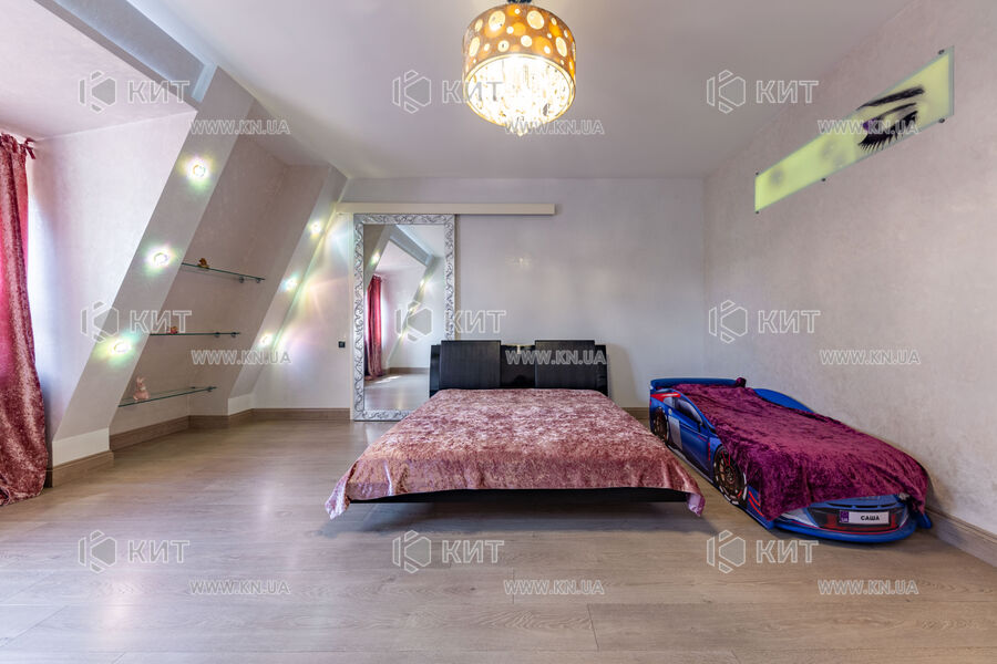Продаж квартири Харків, Наукова, 92м²