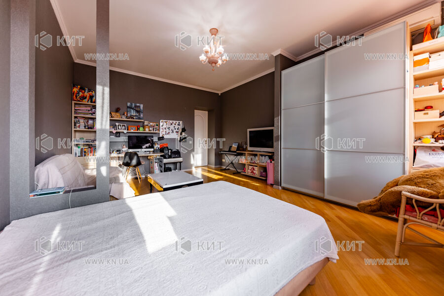 Продаж квартири Харків, Центр, 150м²