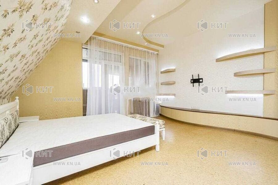 Продаж квартири Харків, Олексіївка, 210м²