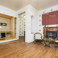Продаж квартири Харків, Олексіївка, 210м²