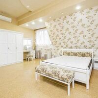 Продаж квартири Харків, Олексіївка, 210м²