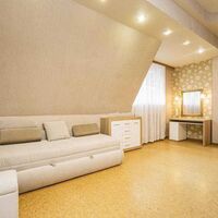 Продаж квартири Харків, Олексіївка, 210м²