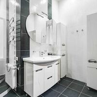 Продаж квартири Харків, Олексіївка, 210м²
