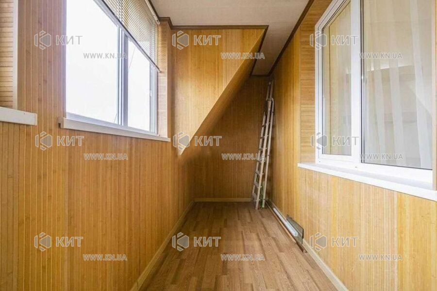Продаж квартири Харків, Олексіївка, 210м²