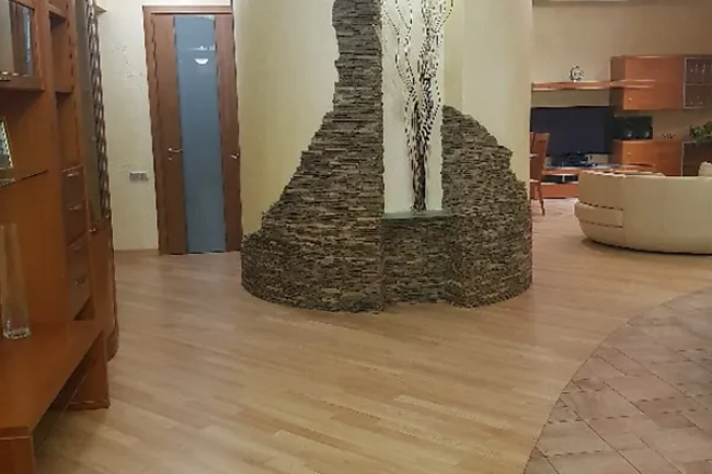 Продаж квартири Харків, Центр, 150м²
