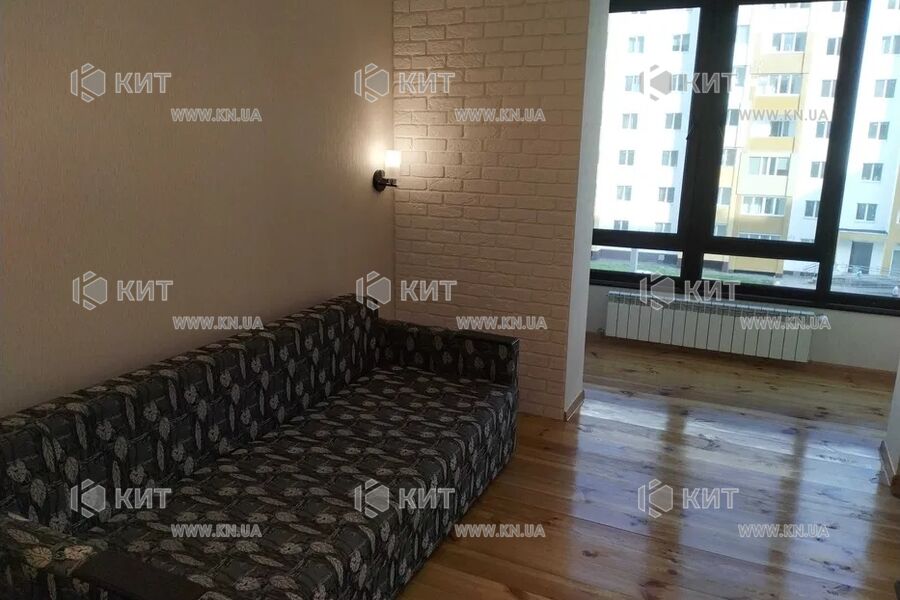 Продаж квартири Харків, ХТЗ, Рогань, 42м²
