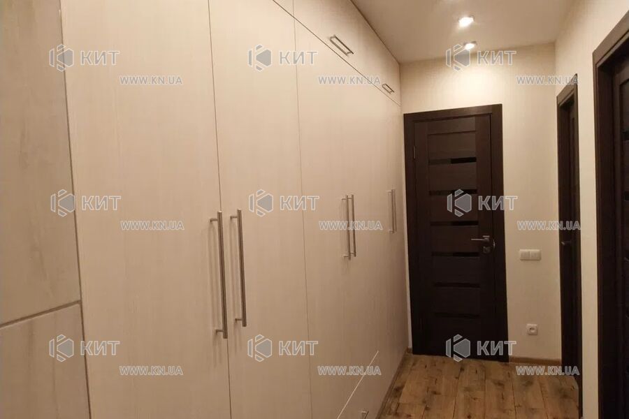 Продаж квартири Харків, ХТЗ, Рогань, 42м²