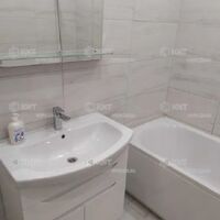 Продаж квартири Харків, ХТЗ, Рогань, 42м²
