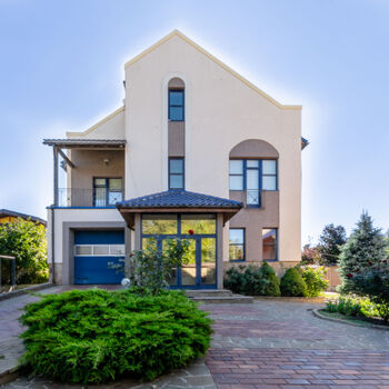 Продаж будинків та таунхаусів - Харків,  23 Серпня пров.