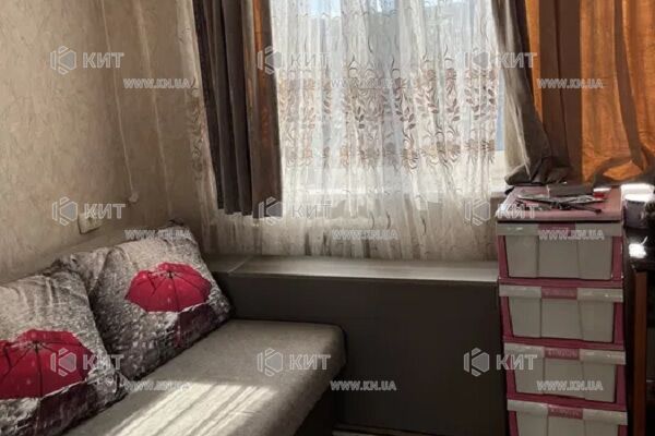 Продаж квартири Харків, ХТЗ, Рогань, 19.2м²