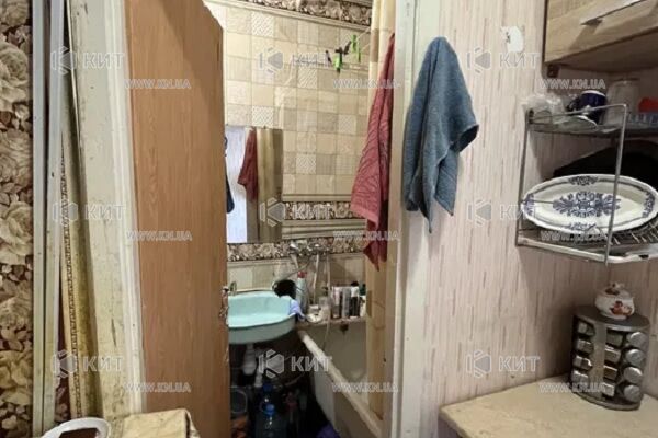Продаж квартири Харків, ХТЗ, Рогань, 19.2м²