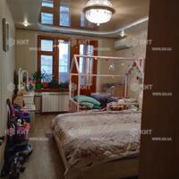 Продажа квартиры Харьков, ХТЗ, Рогань, 68м²
