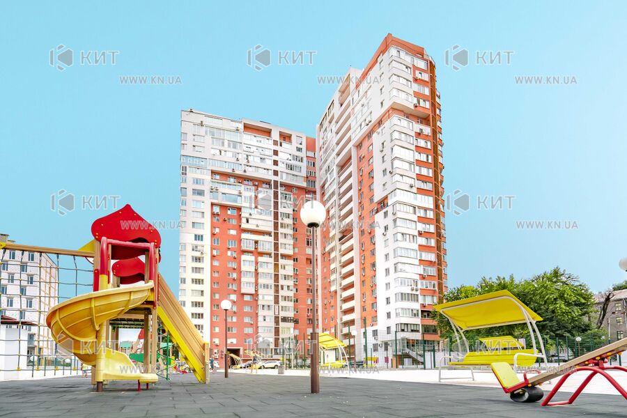 Продаж квартири Харків, Наукова, 135м²
