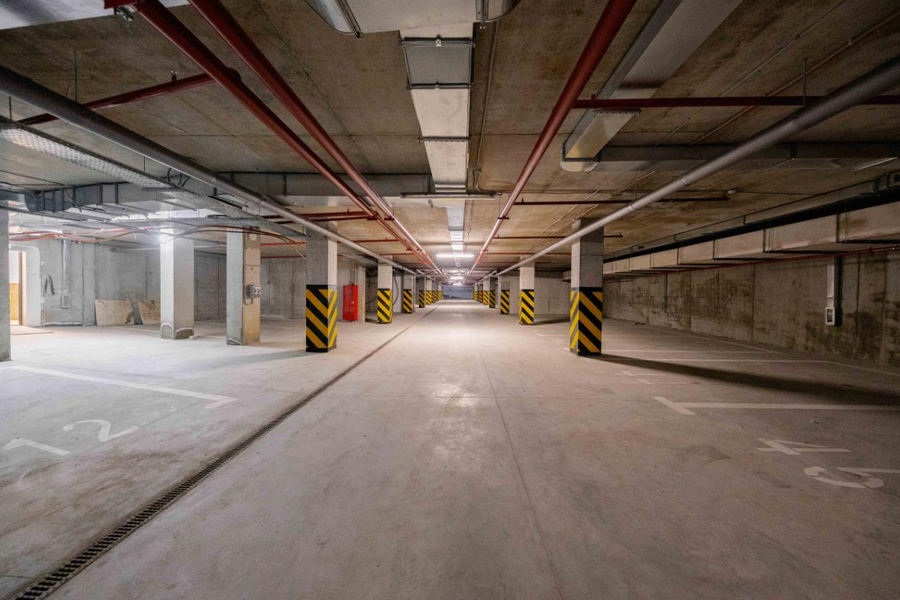 Продаж квартири Харків, Наукова, 135м²