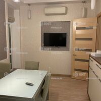 Продаж квартири Харків, Наукова, 103м²