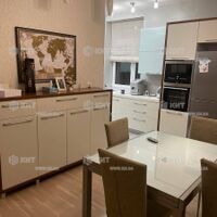 Продаж квартири Харків, Наукова, 103м²