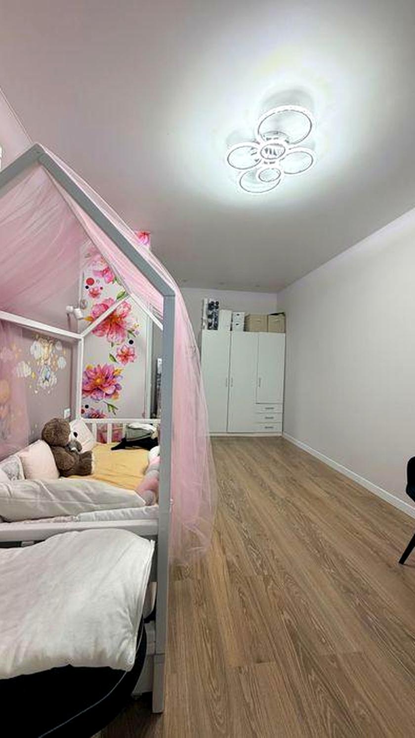Продаж квартири Пісочин, Мобіль, 120м²