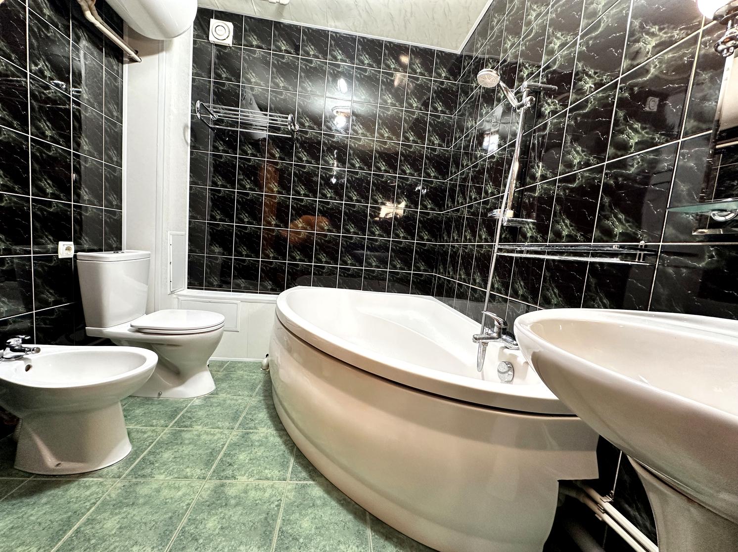Продаж квартири Харків, Олексіївка, 65м²