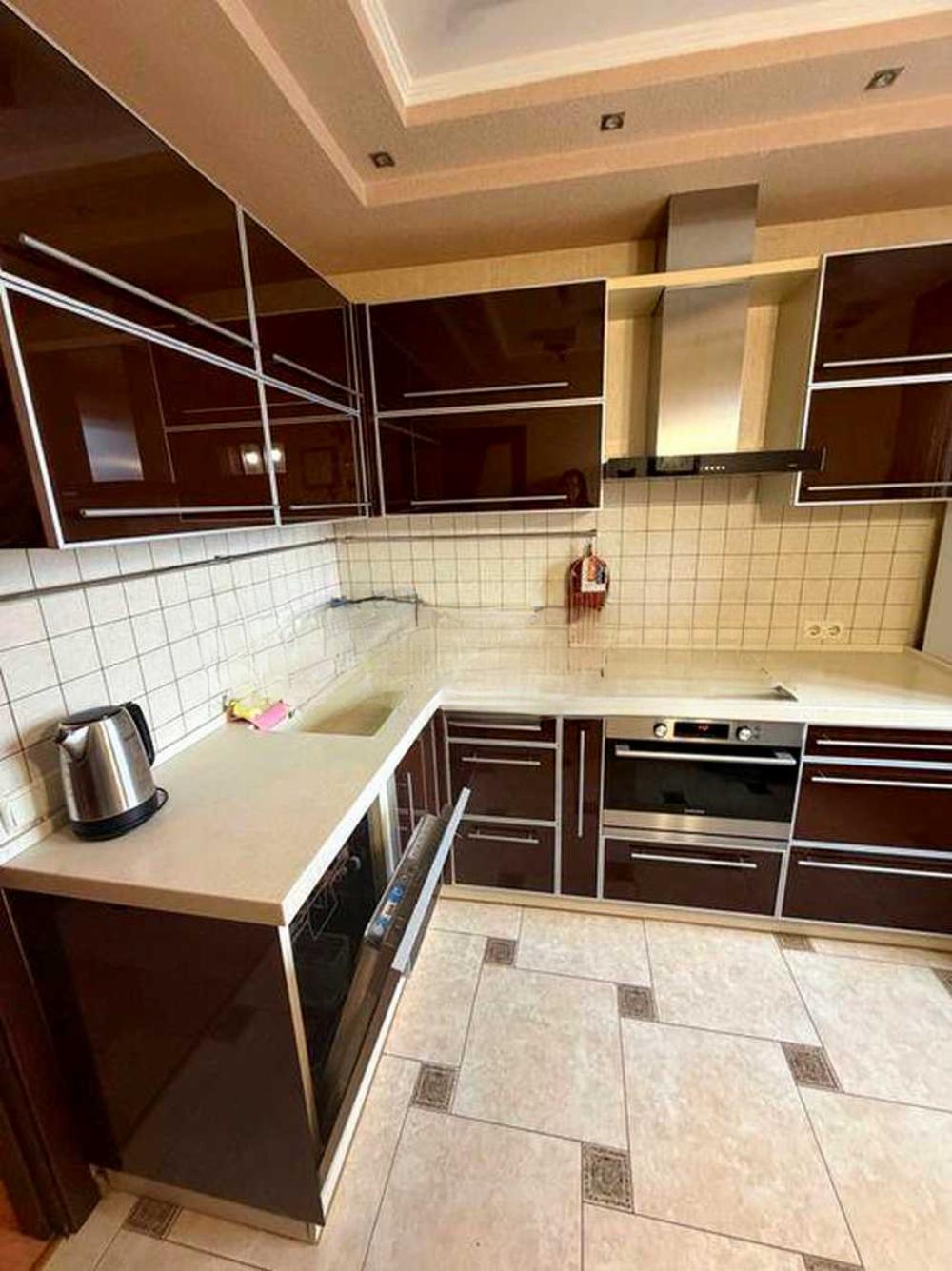 Продажа квартиры Харьков, Алексеевка, 56м²