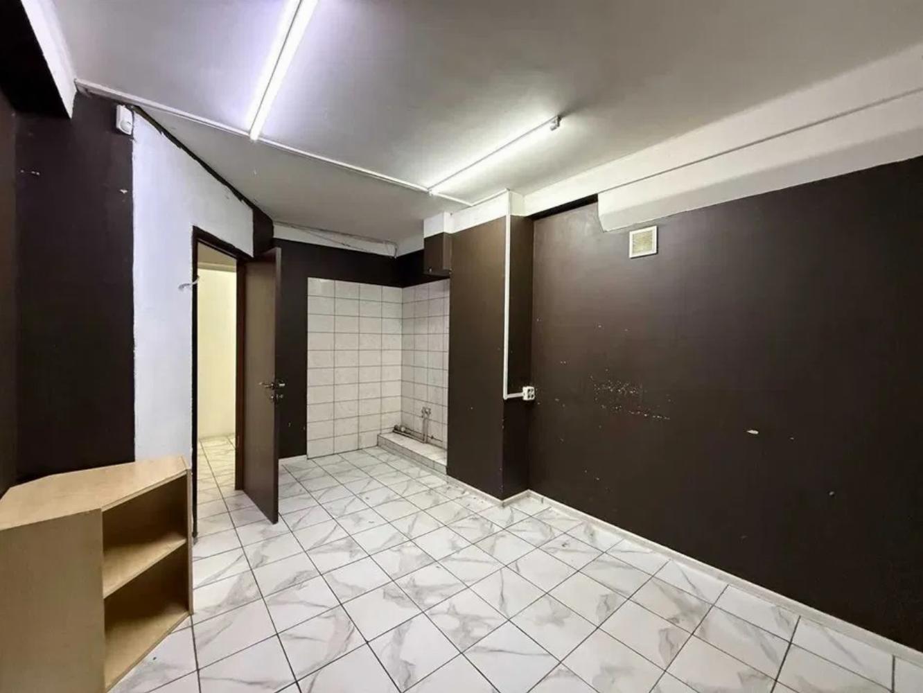 Продажа магазина Киев, Оболонь, 53м²